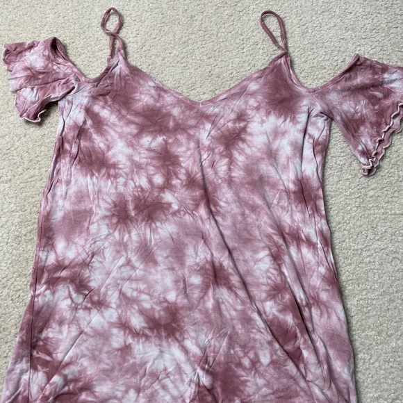 AE shirts - Picture 1 of 4